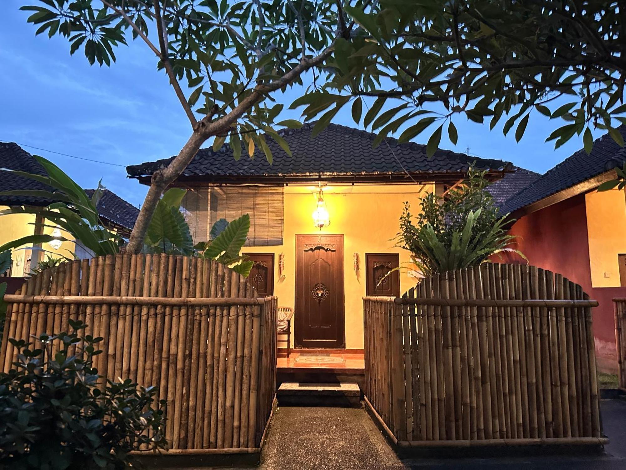 Ayye Séjour chez l'habitant *