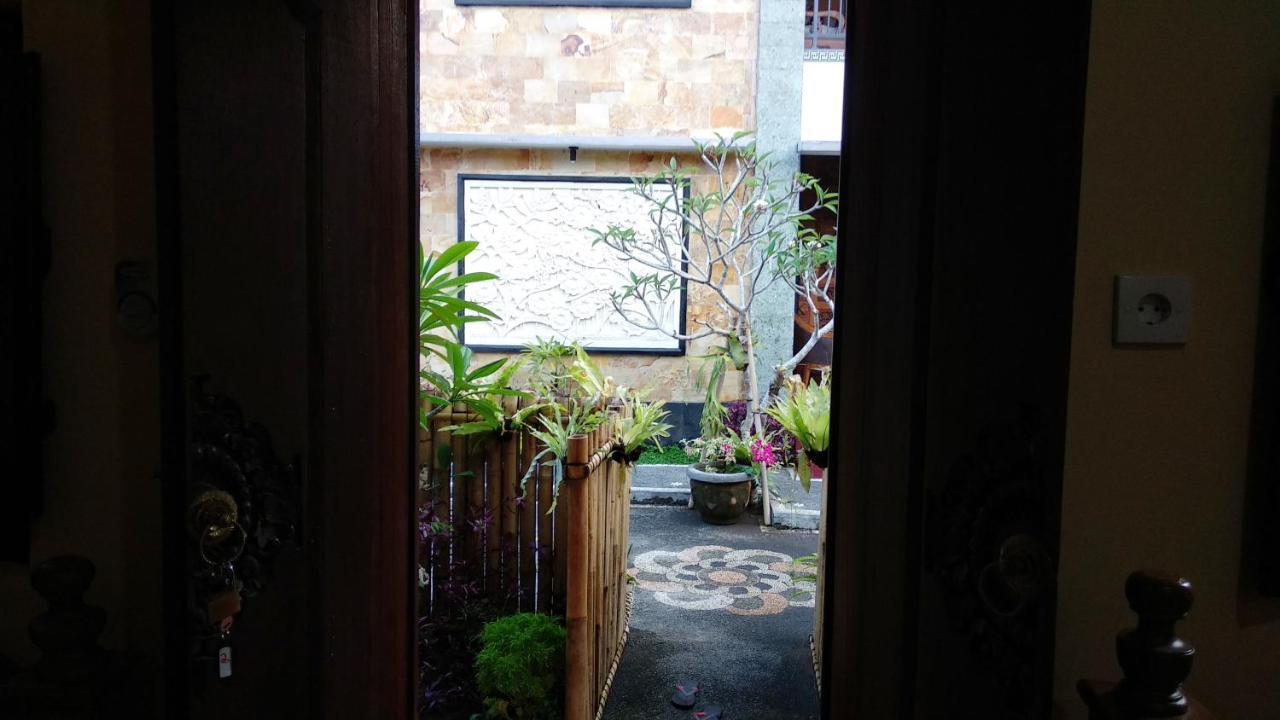 Ayye Ubud